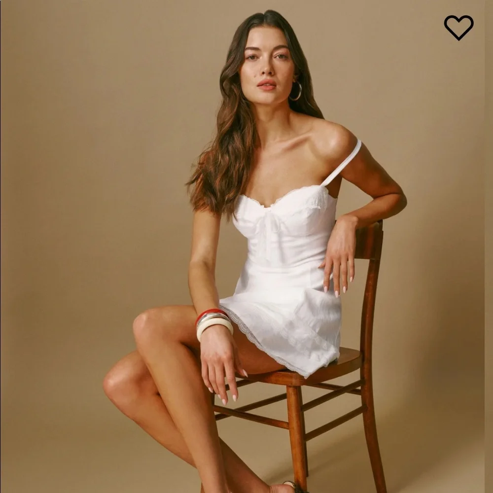 Reformation linen dress - Picture 2 of 5